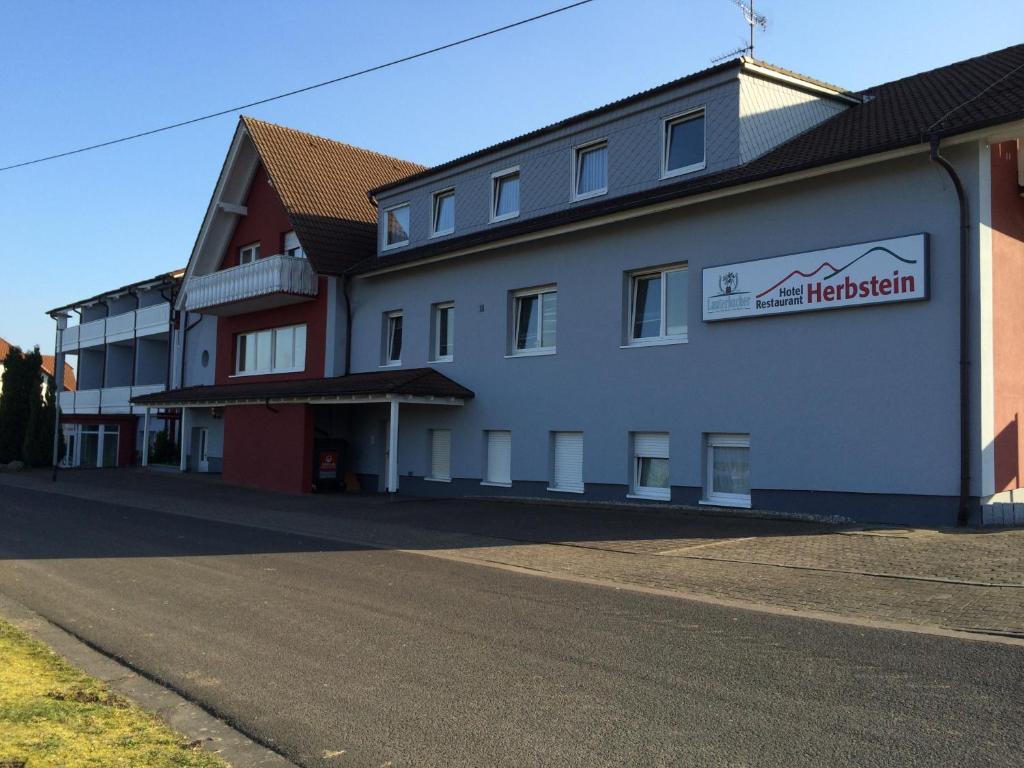 Hotel Herbstein Eksteriør billede